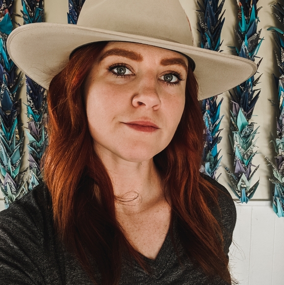 Meet the Posher - Picture 2 of 4